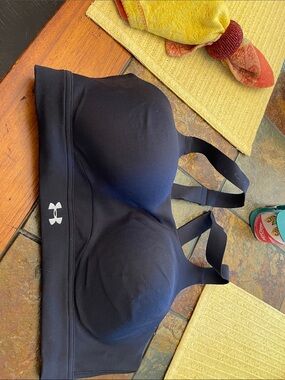 Under Armour Black Molded Cup High-Support Sports Bra